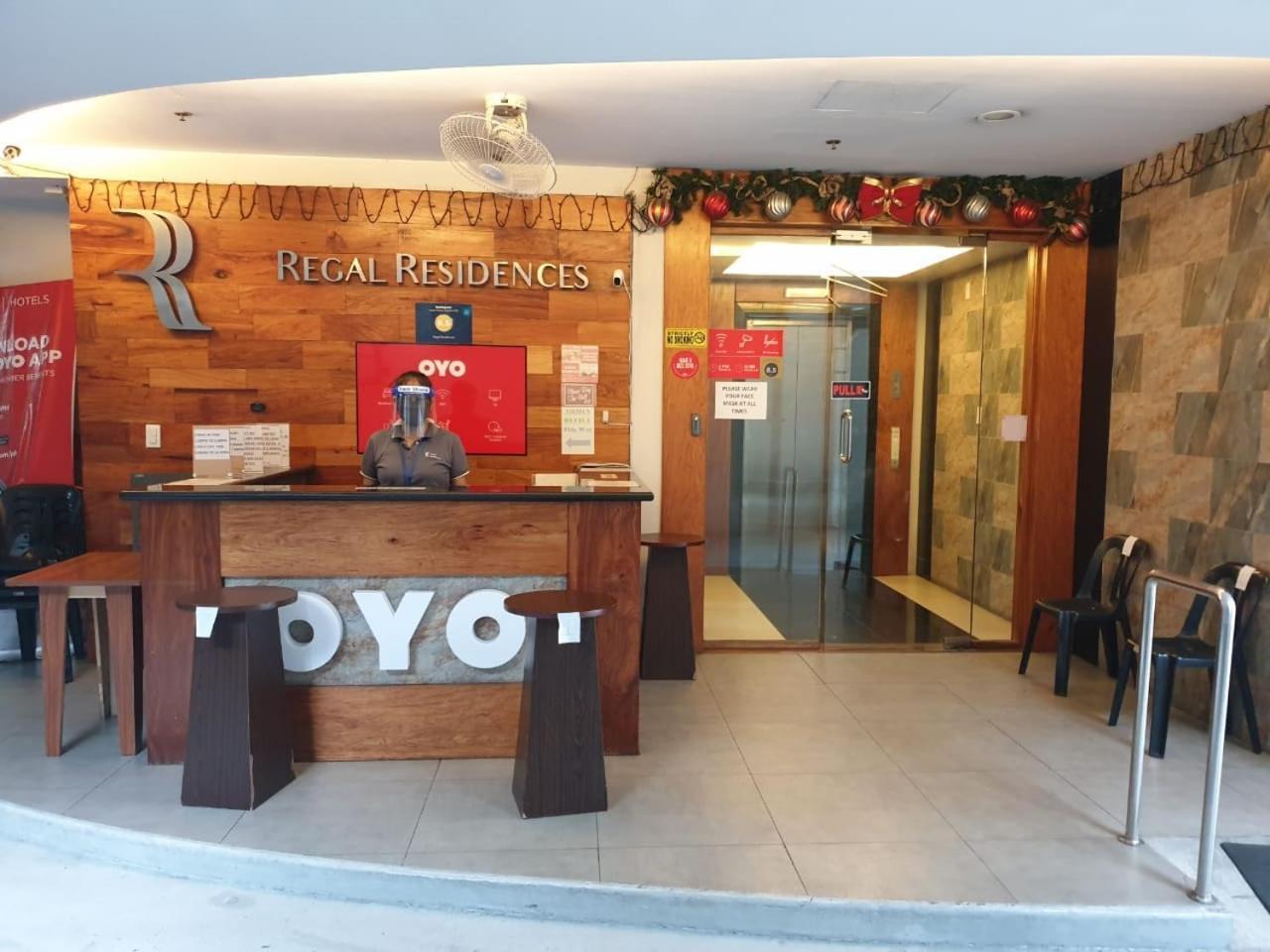Oyo 136 Regal Residences Quezon City Exterior foto